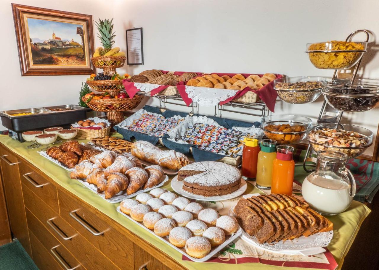 Hotel Pontives Ortisei Kültér fotó
