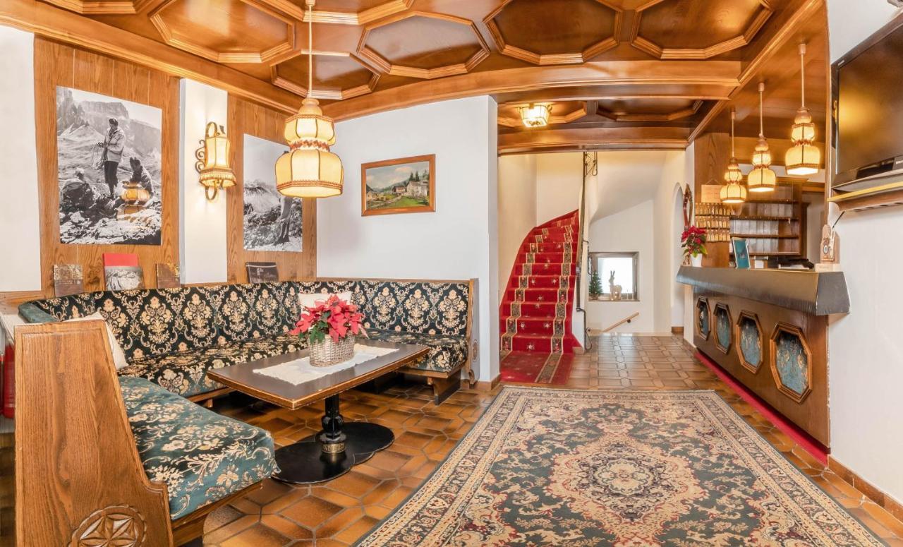 Hotel Pontives Ortisei Kültér fotó