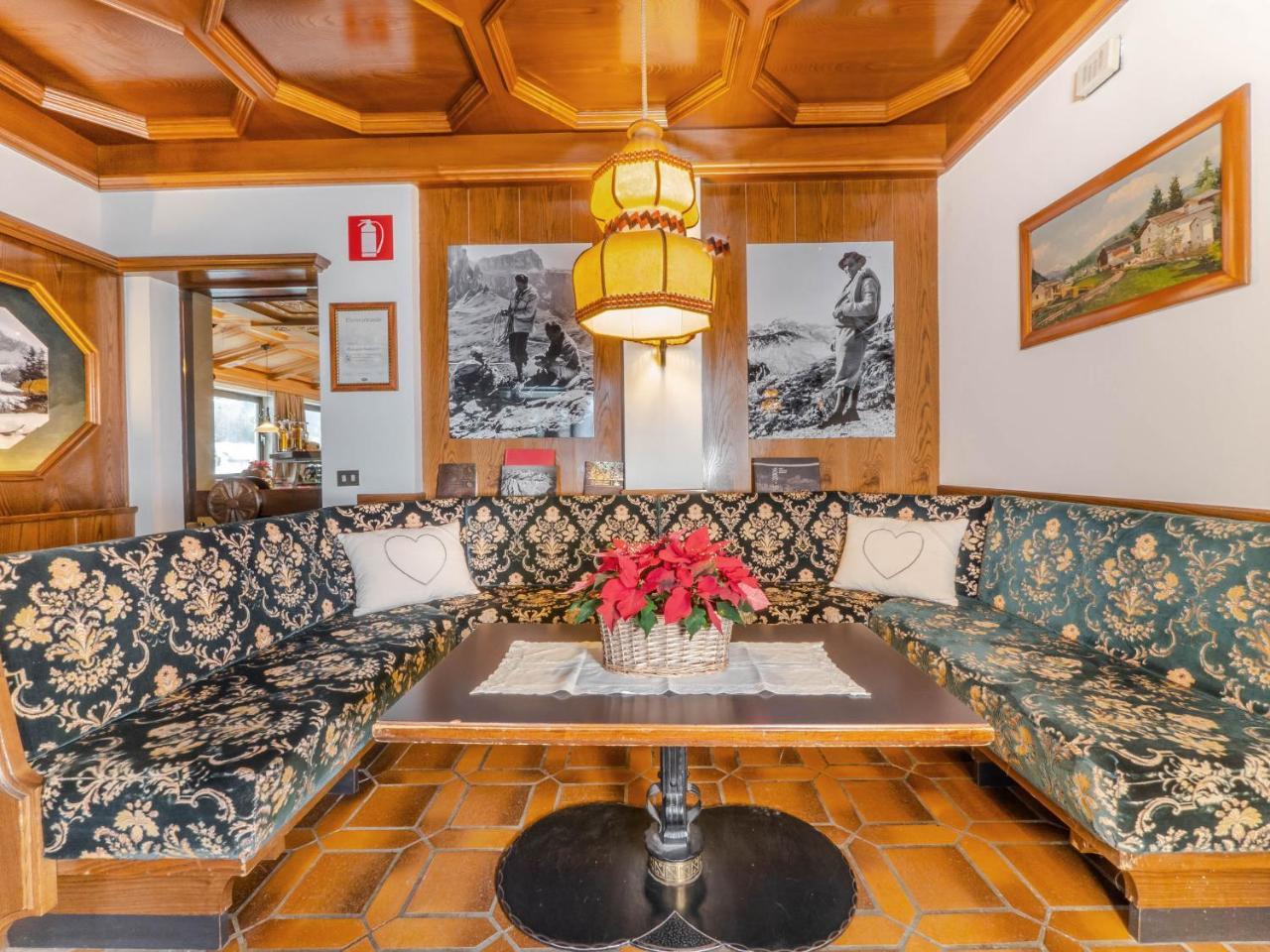 Hotel Pontives Ortisei Kültér fotó